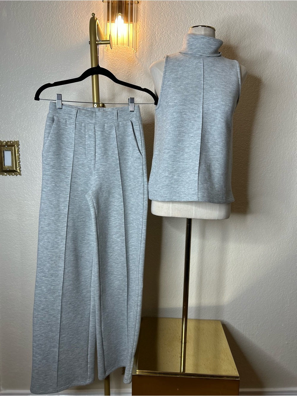 OGL Sleeveless Turtleneck Top & Wide-Leg Pants Set - Light Gray - Picture 15 of 15